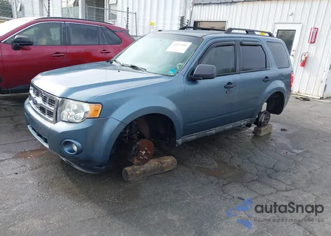 2011 Ford Escape Xlt from USA, damaged, VIN 1FMCU0D75BKA47469